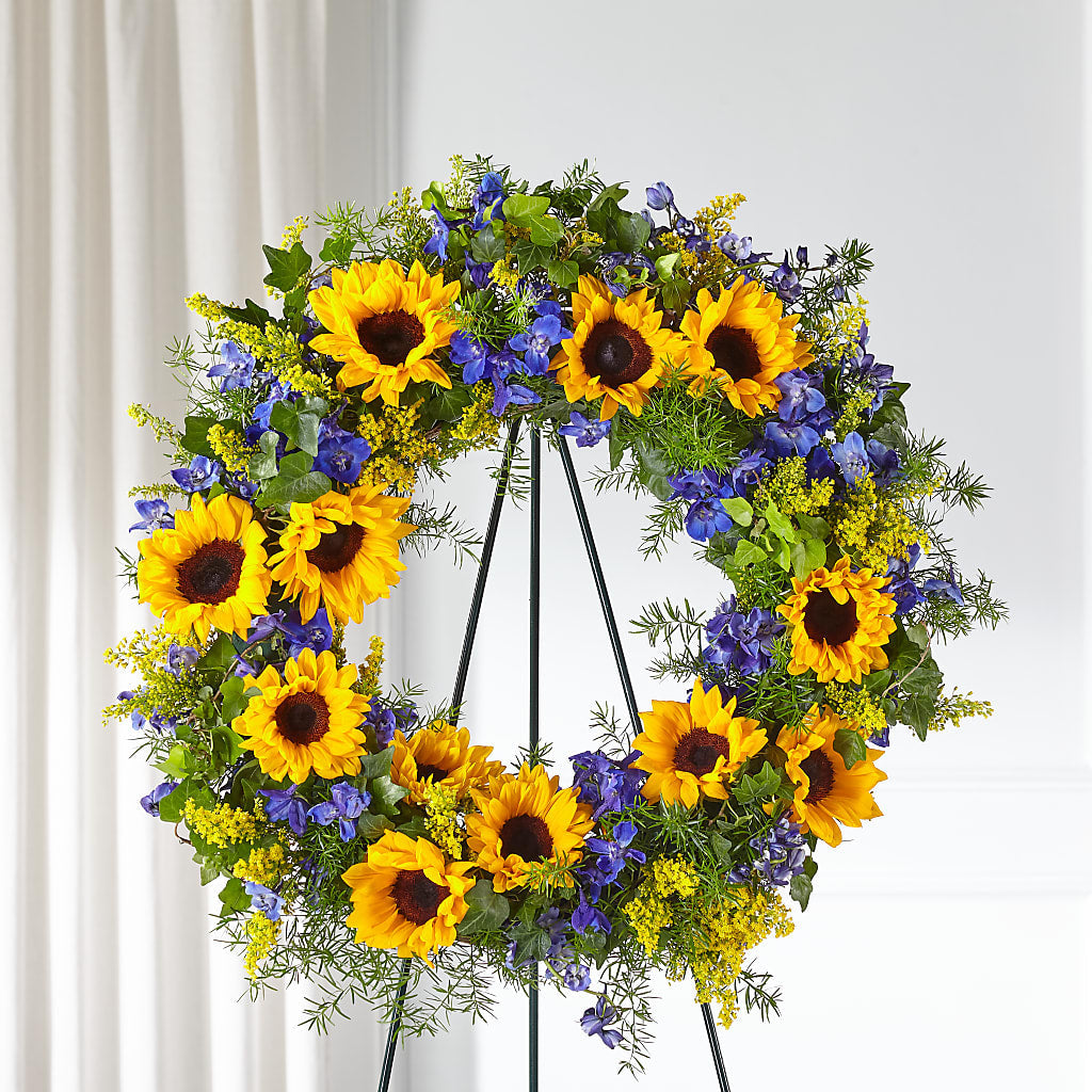 Bright Rays Wreath – City Market, Grand Junction CO